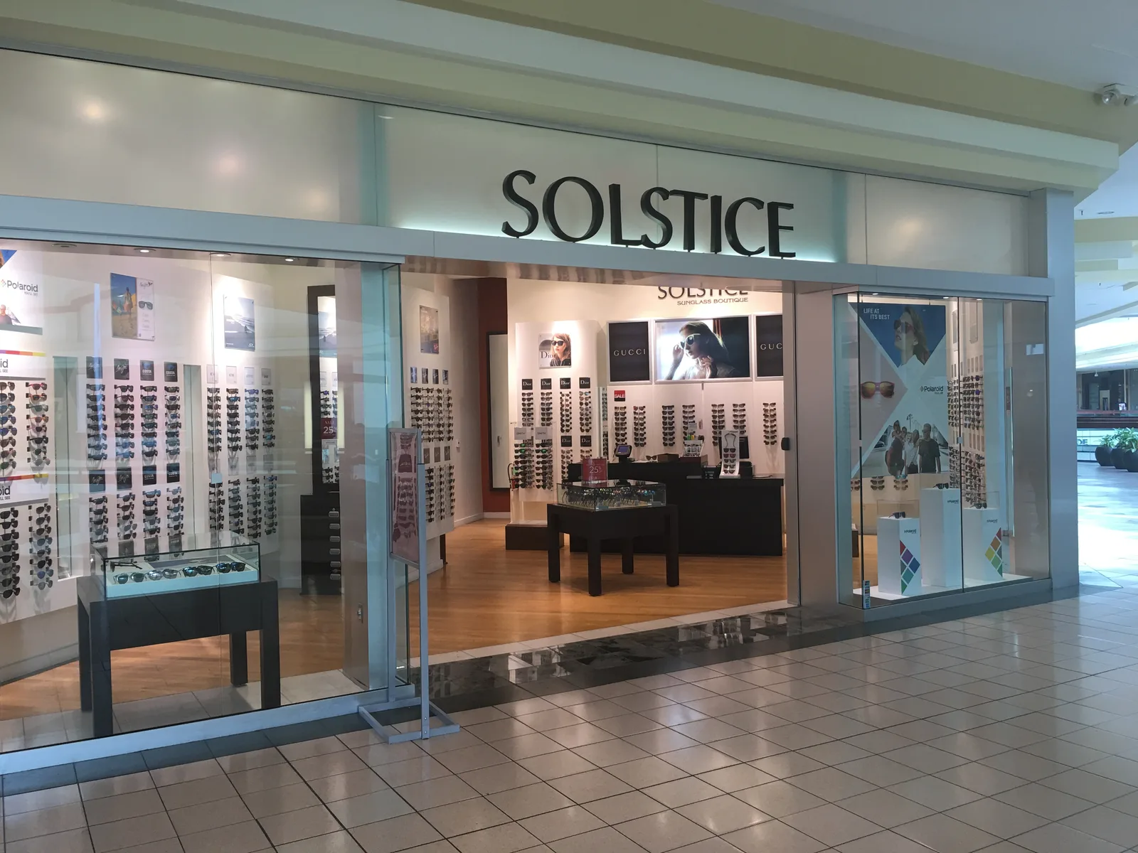 Solstice sunglasses store build out – Mall Retail Portfolio by Kancor Companies, Orlando, FL