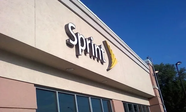 Sprint store exterior sign – Sprint Stores by Kancor Companies, Orlando, FL